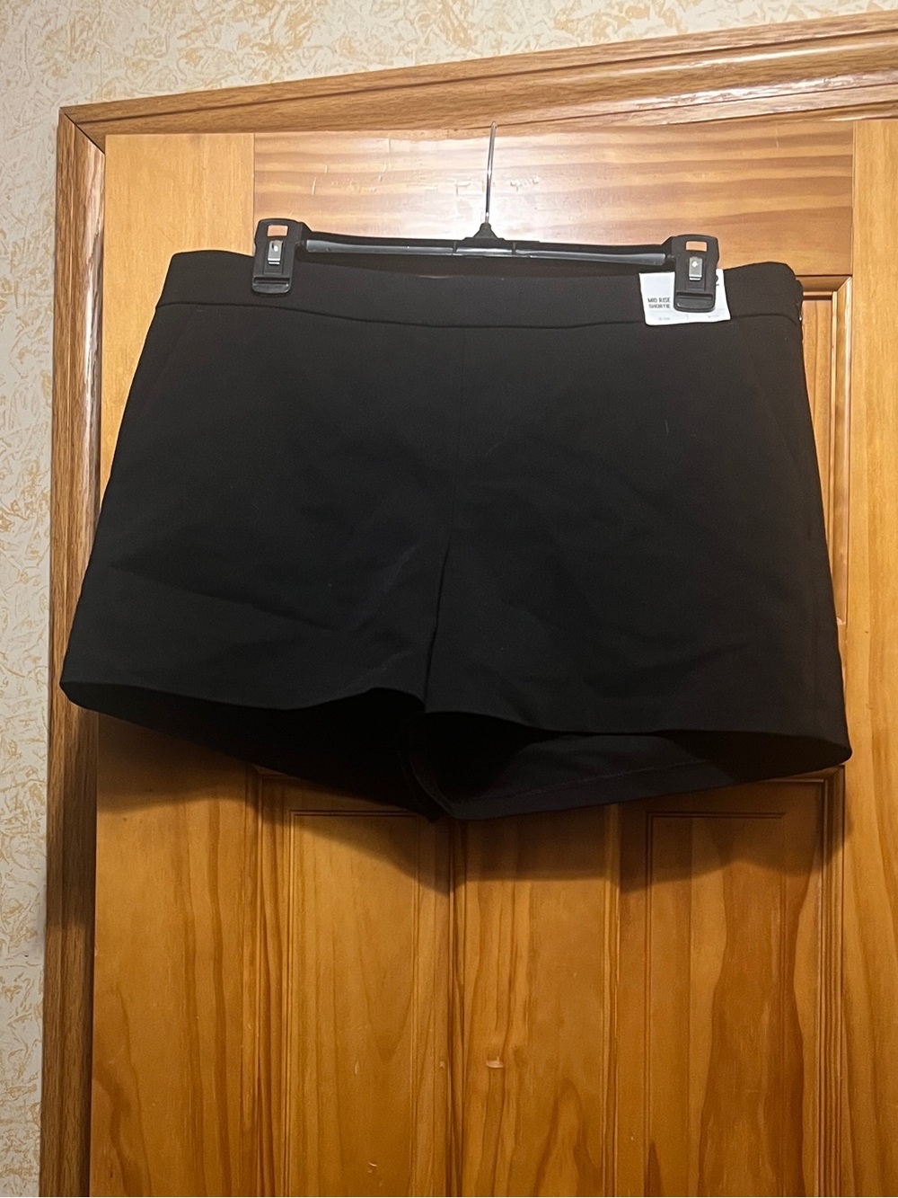NWT Women’s Express Black High-Rise Stretch Shorts